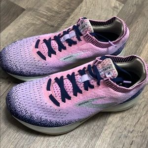 Women’s Brooks Levitate 2 running shoe.